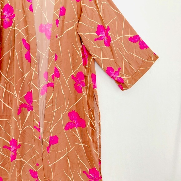 Cardigan Satin Robe in Floral Pink and Brown - Picture 4 of 7